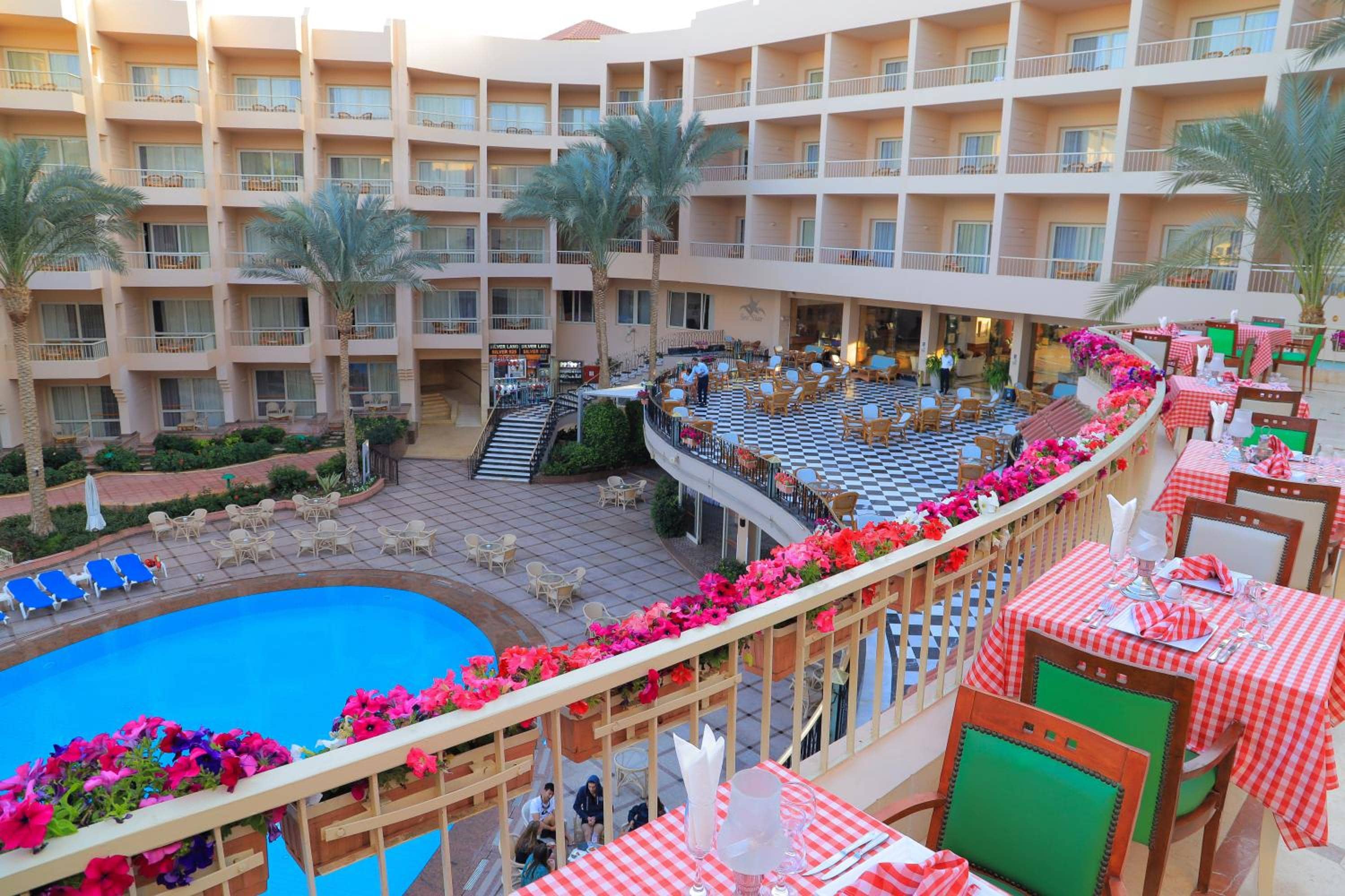 Sea Star Beau Rivage Hotel — 5