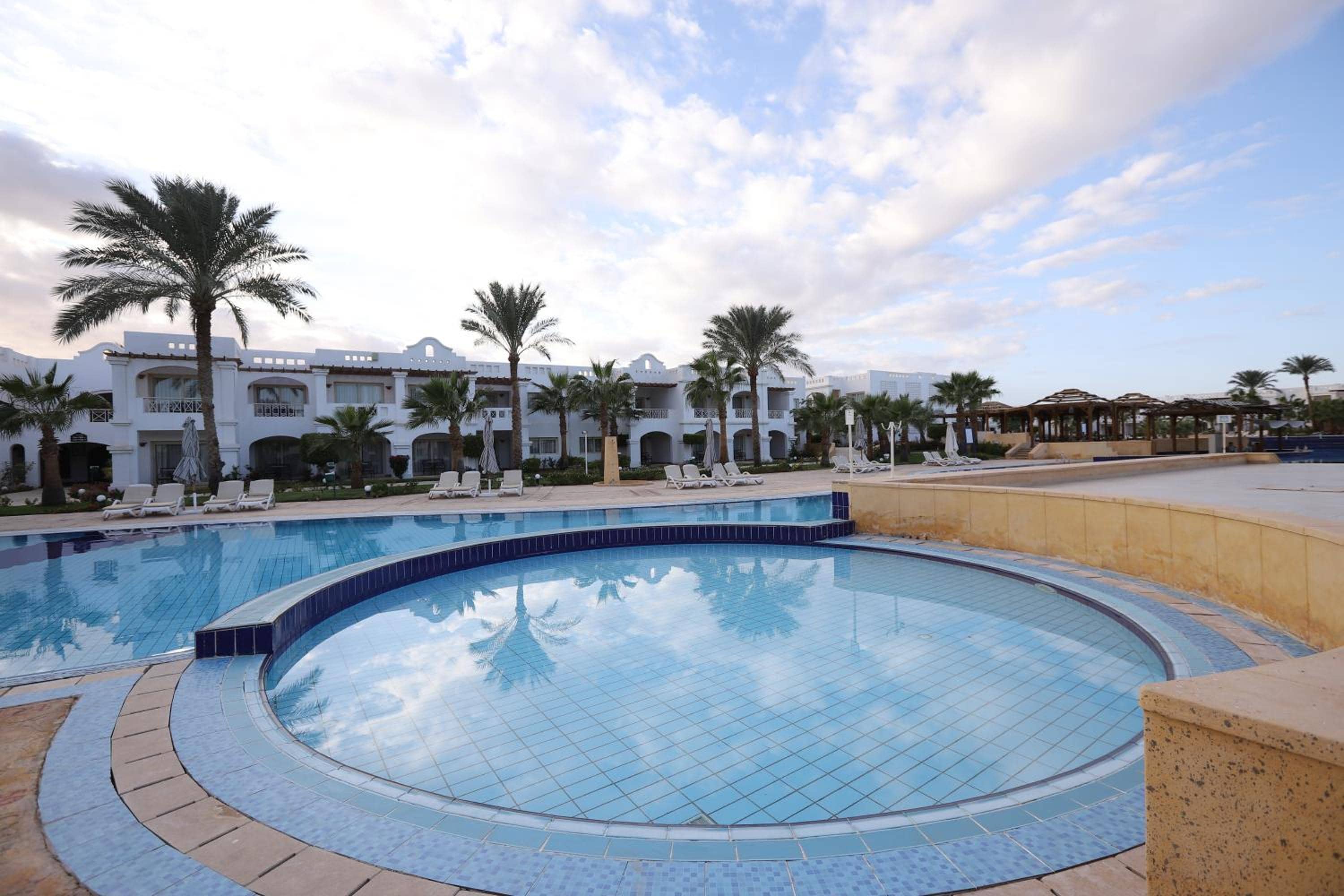 Continental Plaza Beach Resort — 3