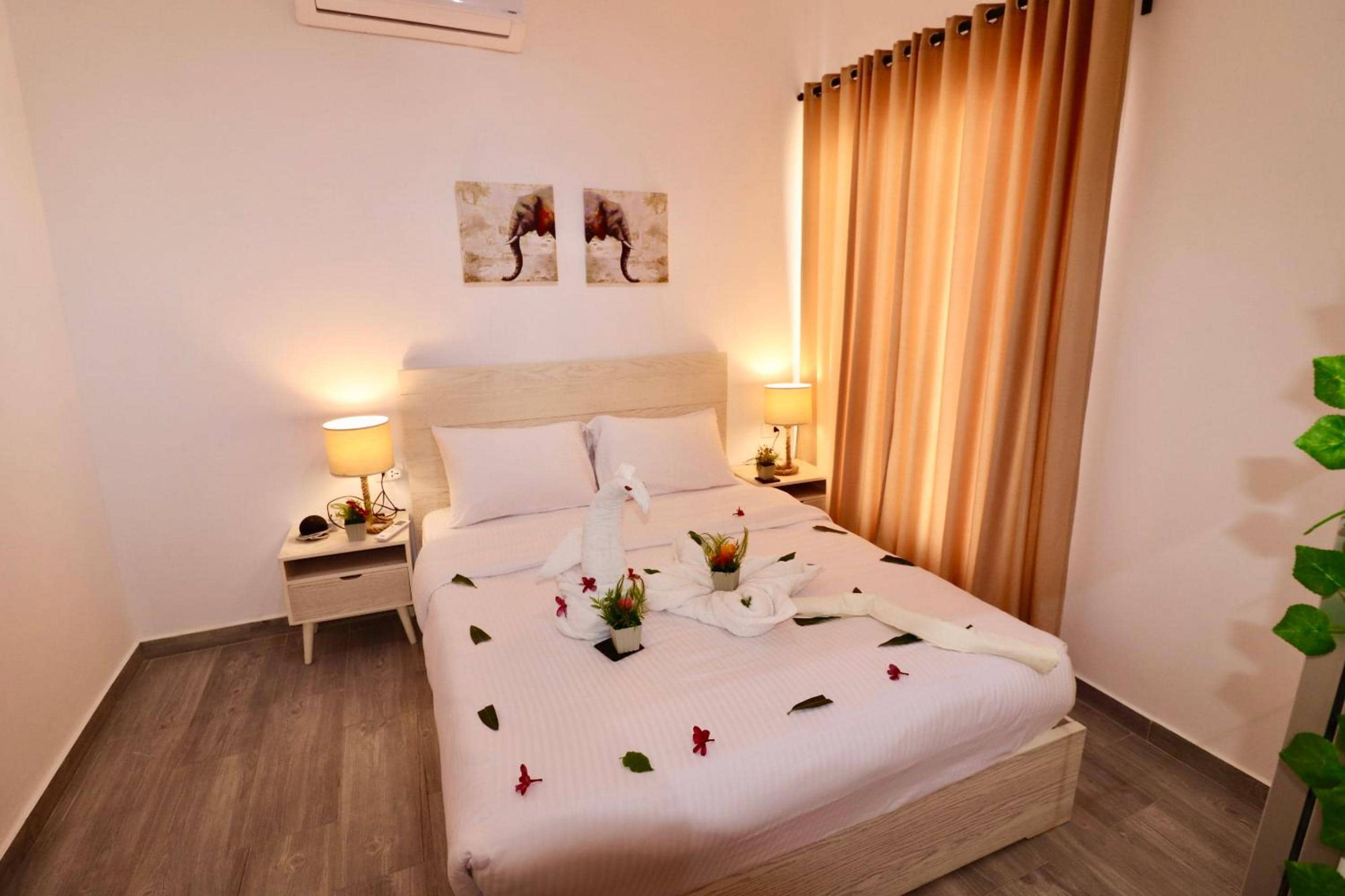 Imperial Resort - Bali Themed - 1 Bed — 2