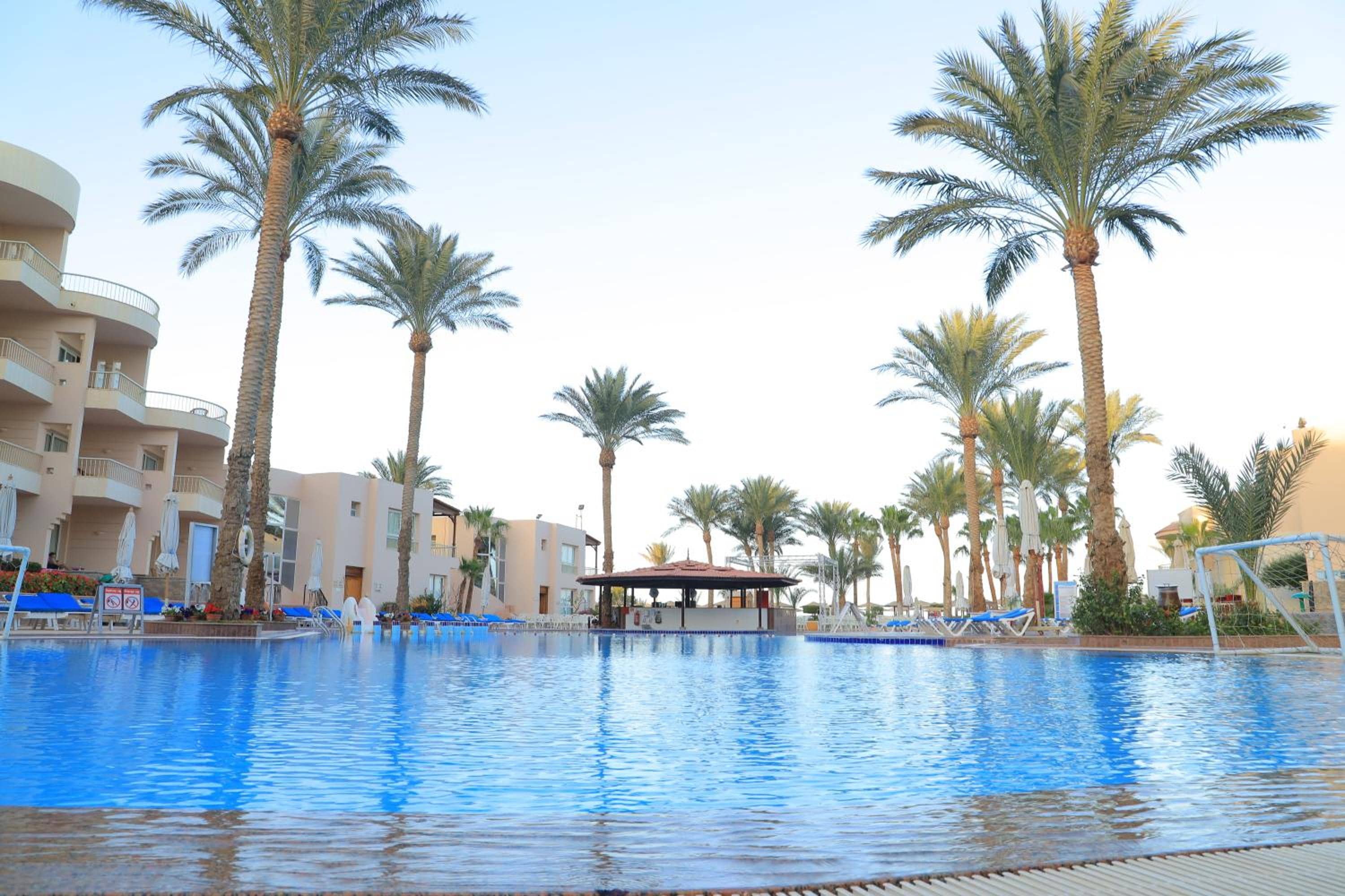 Sea Star Beau Rivage Hotel — 4