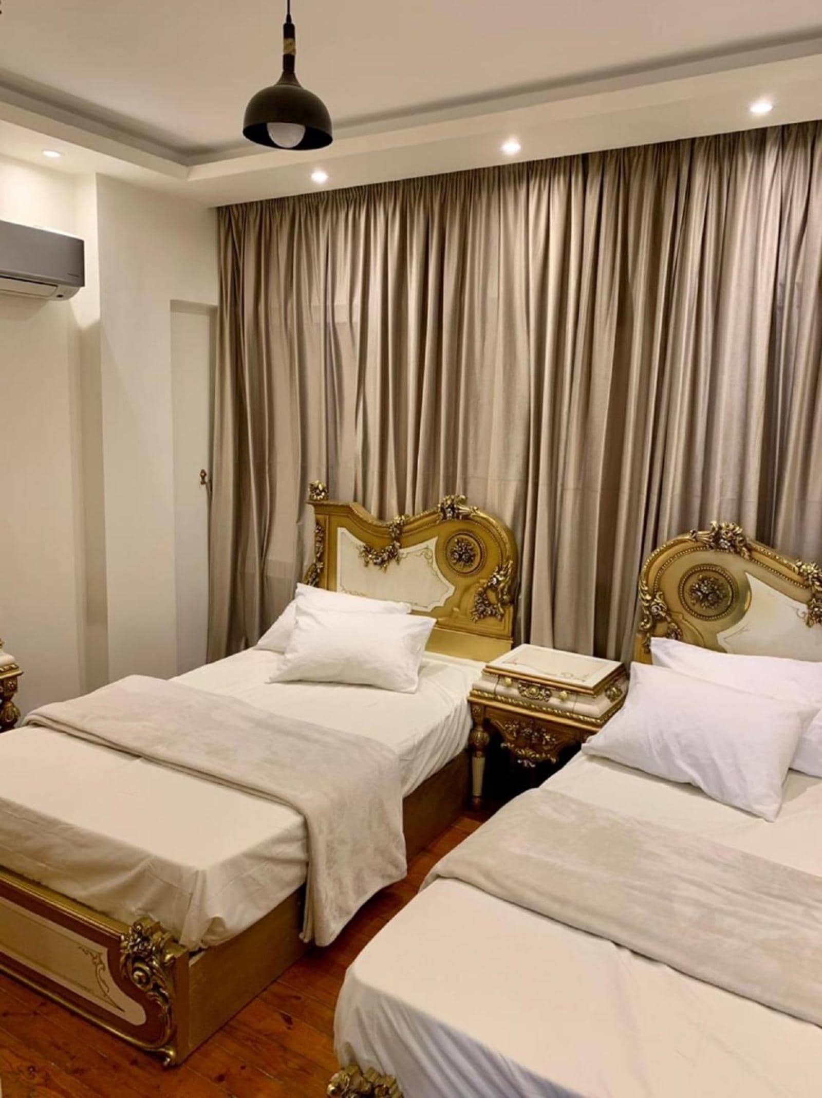 ALEX HOMES - Gleem Luxury Apartments with Direct Sea View — 4