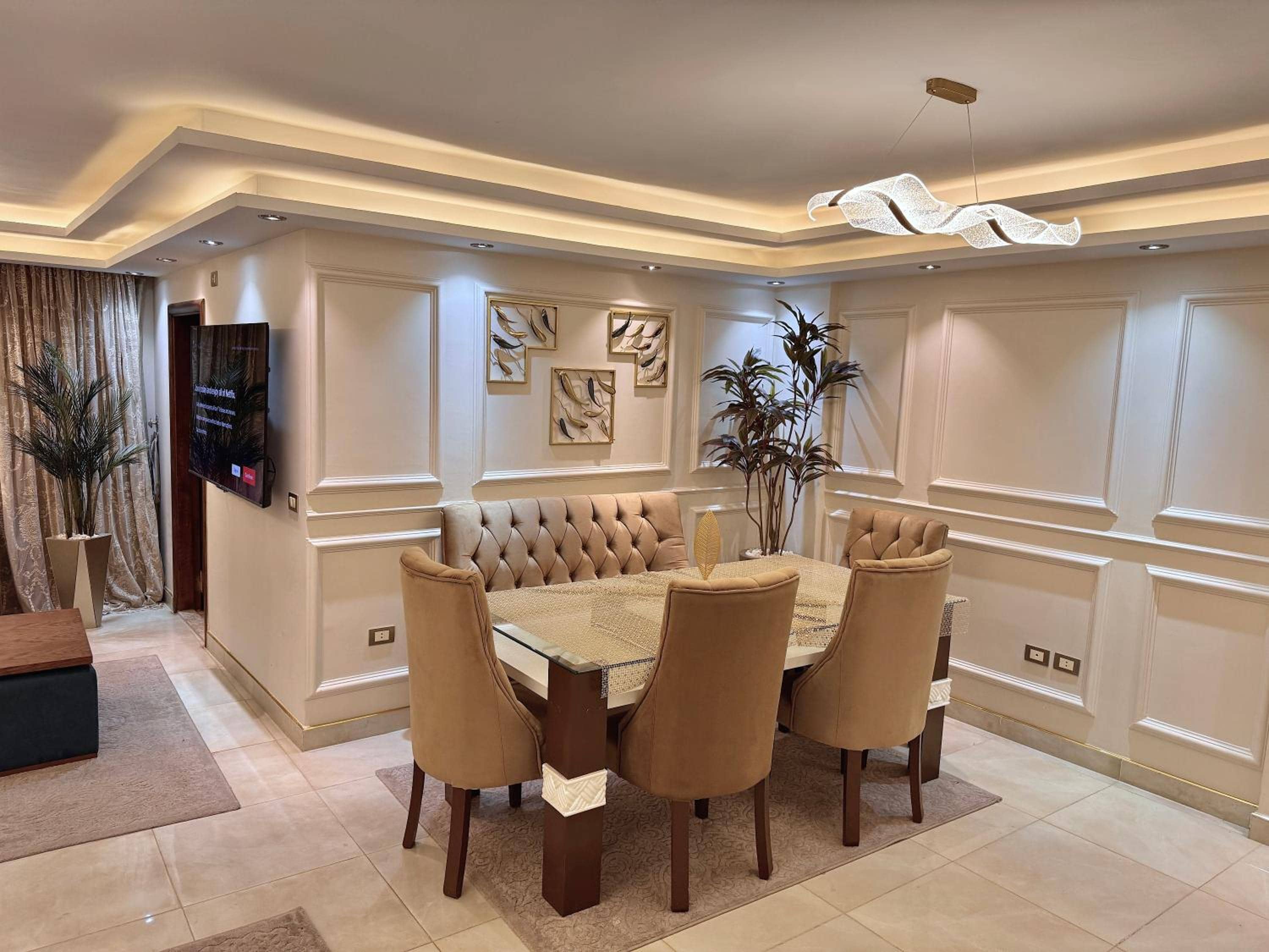 Royal Stay