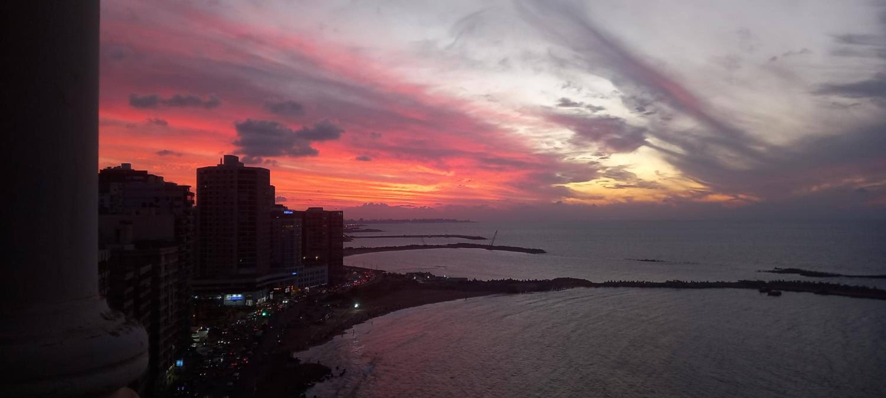 Stunning Sea View Flat (One Bed Room)Entire Place
