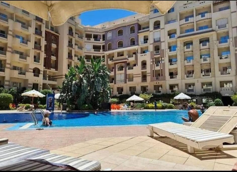 Sunny studio with 3 swimming pools Florenza Hurghada — 4