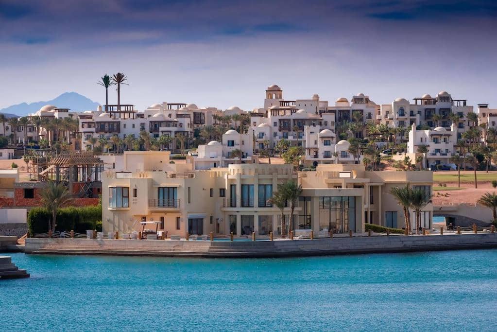 Modern 1 Bedroom Apartment in Ancient Sands