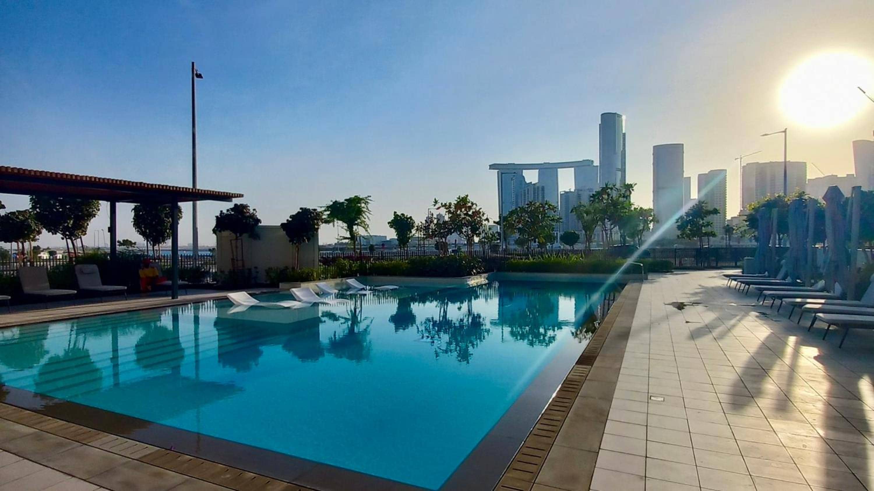 Maison Privee - Modern & Panoramic Sea View Apt on Al Reem Island — 2