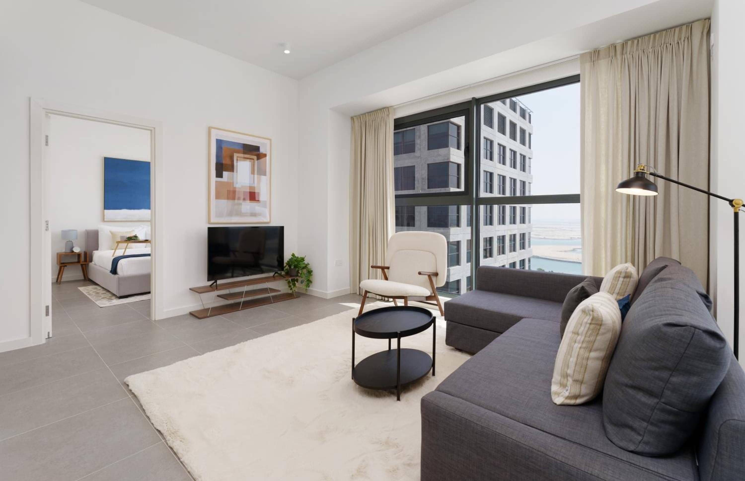 Maison Privee - Modern & Panoramic Sea View Apt on Al Reem Island — 4