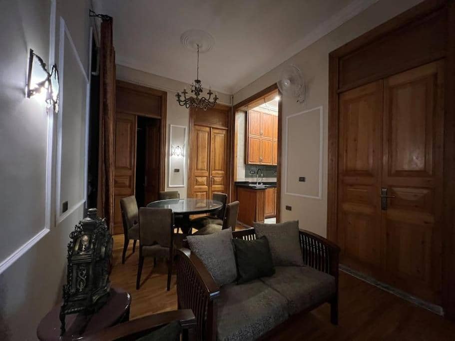 Authentic 3BR apartment in Downtown, Cairo — 5