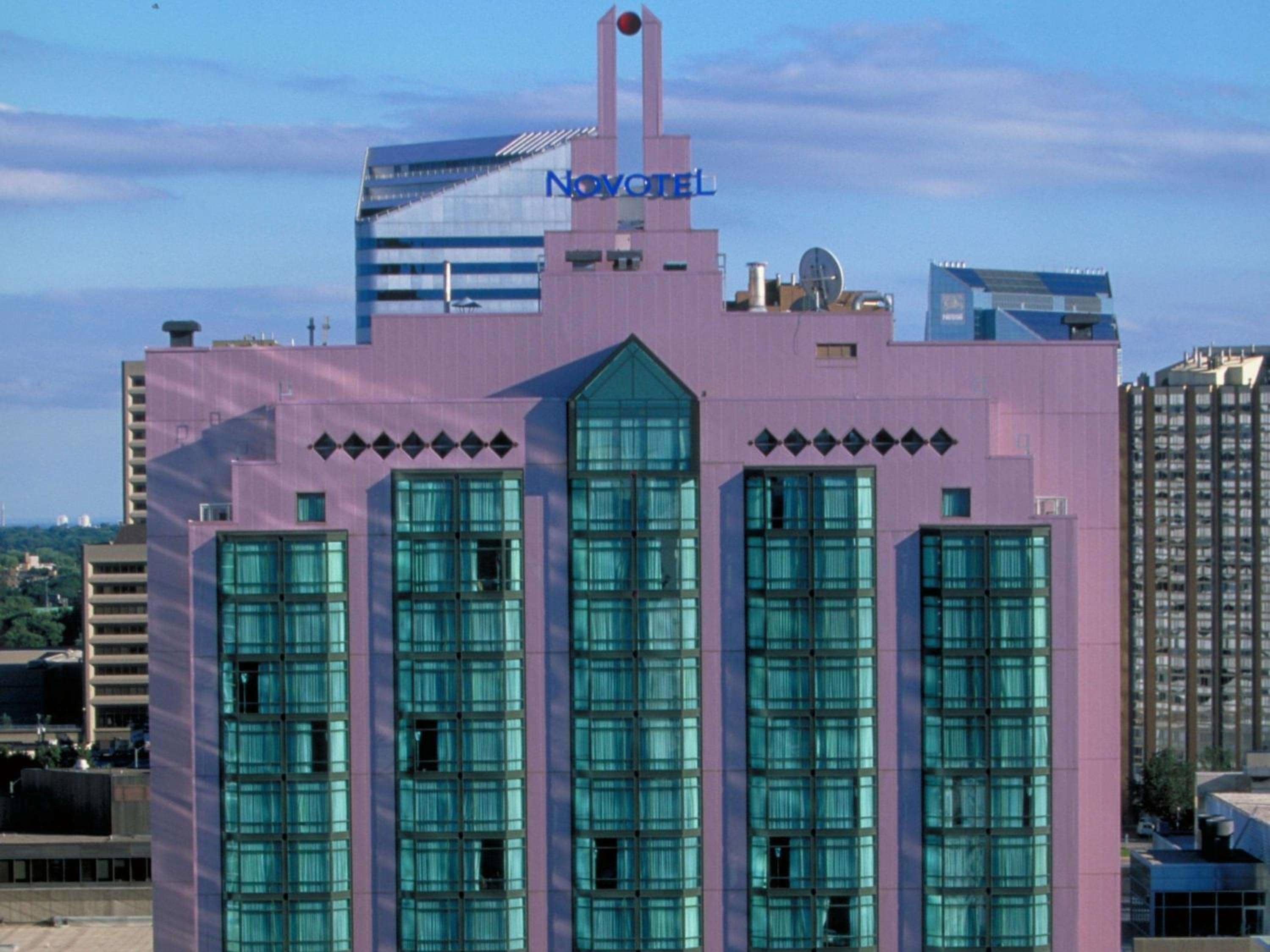 Novotel Toronto North York — 5