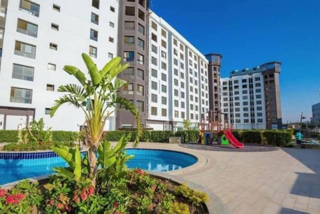 Unique duplex hotel apartment pool view — 2