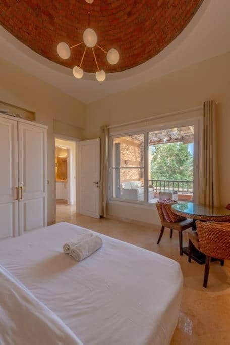Gorgeous 3BR Townhouse in South Marina. Pool view — 5