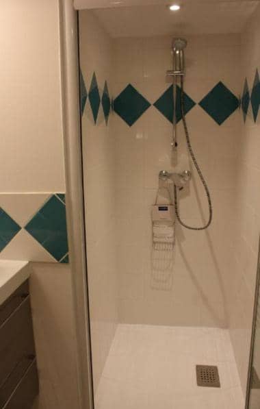 Hotel — 2