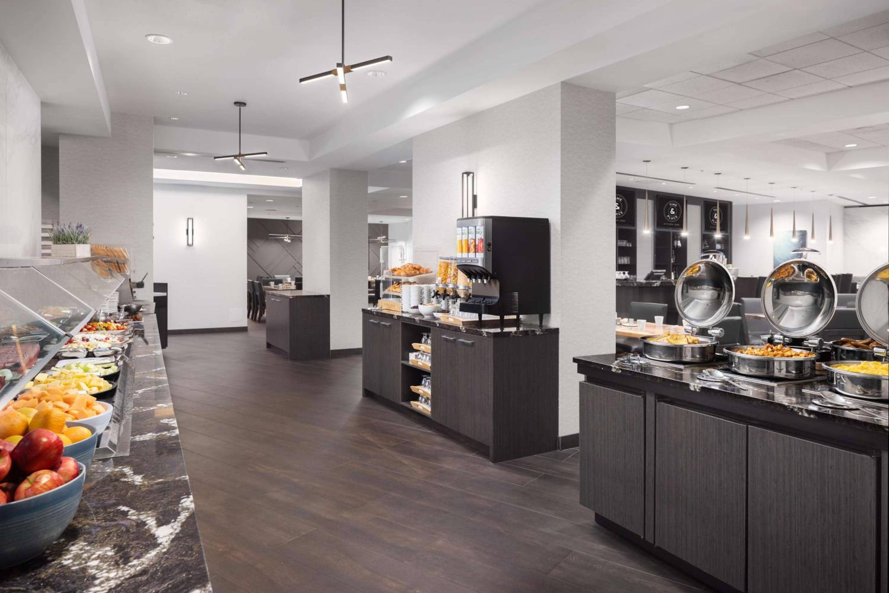 Hilton Vancouver Metrotown — 5