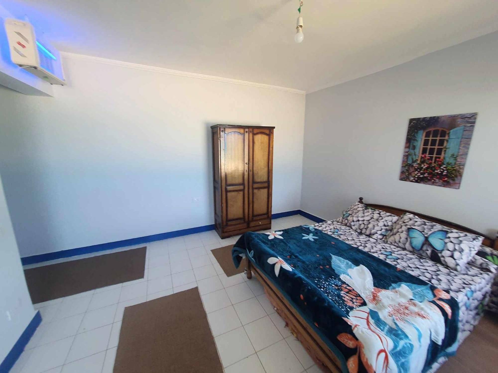 Hotel appartment sea view 3 bedrooms 3 toilets 3rd floor free wifi Bellevue village agami alexandria families are preferred available all year days — 3