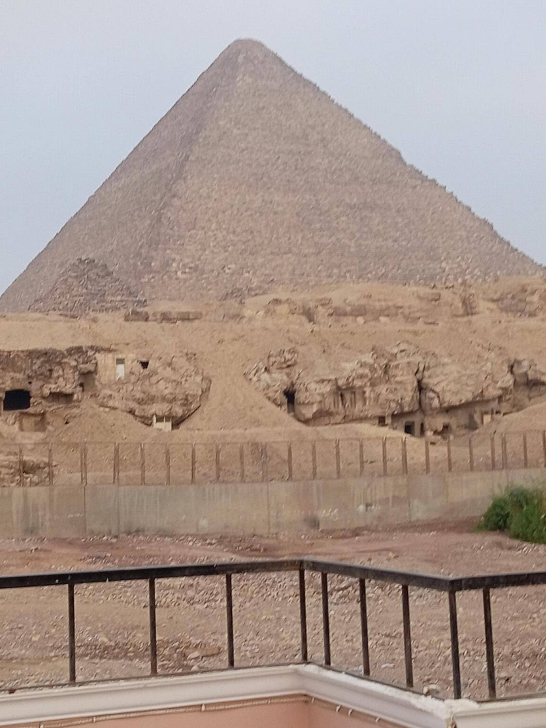 Grensha Pyramids inn — 3