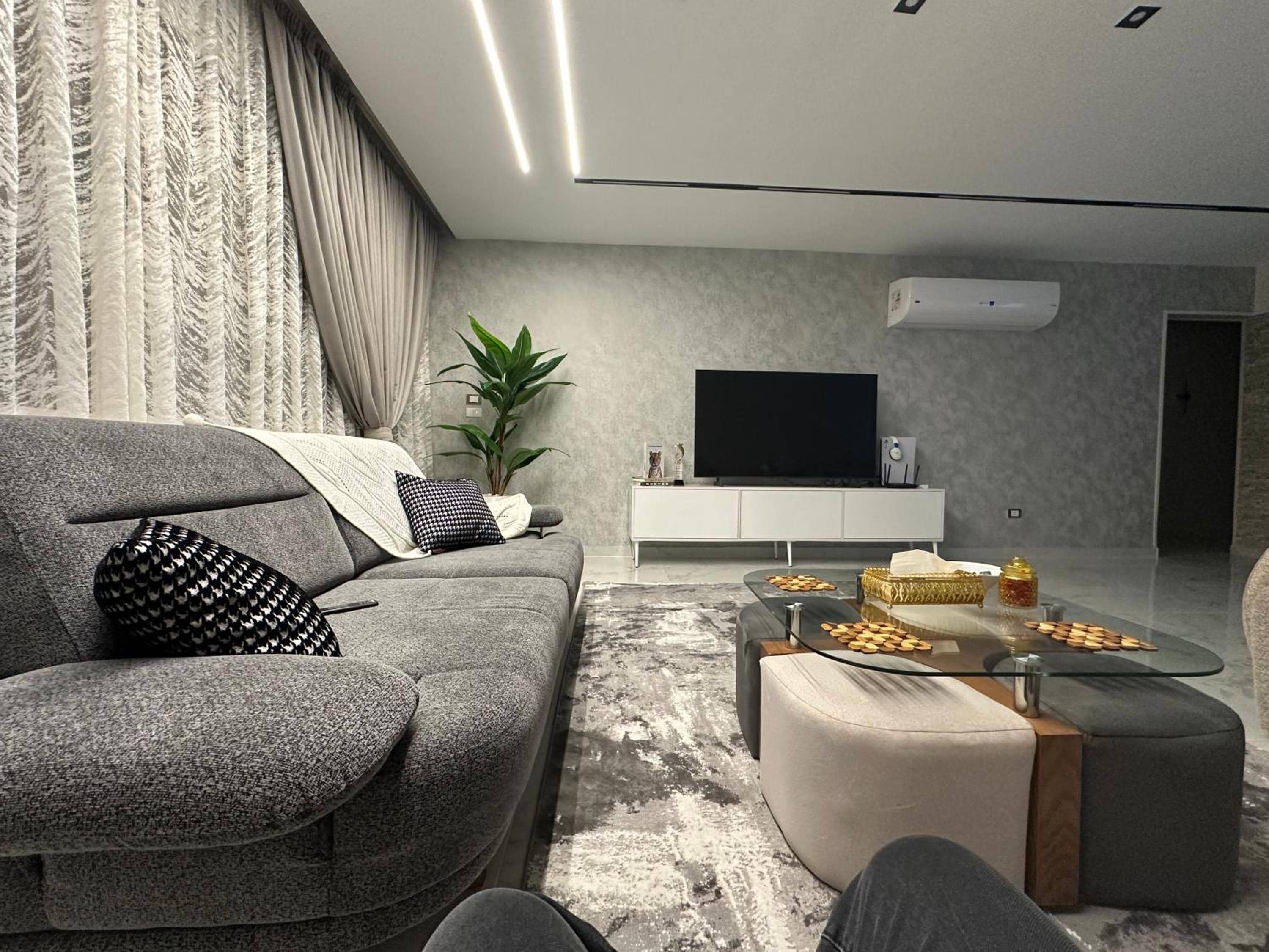 Cuzy Ultra Superlux apartment