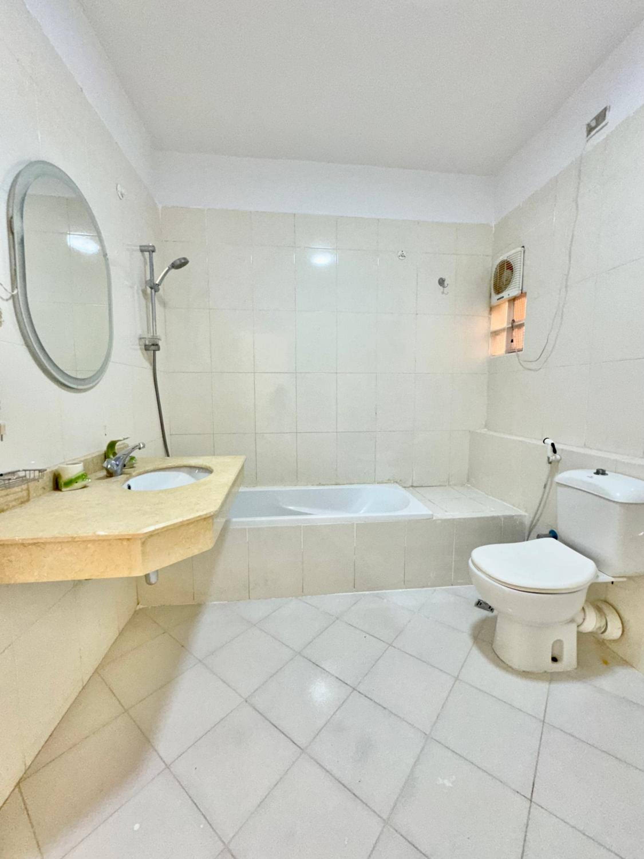 5-BRS Beachfront Standalone villa - Ein bay — 3
