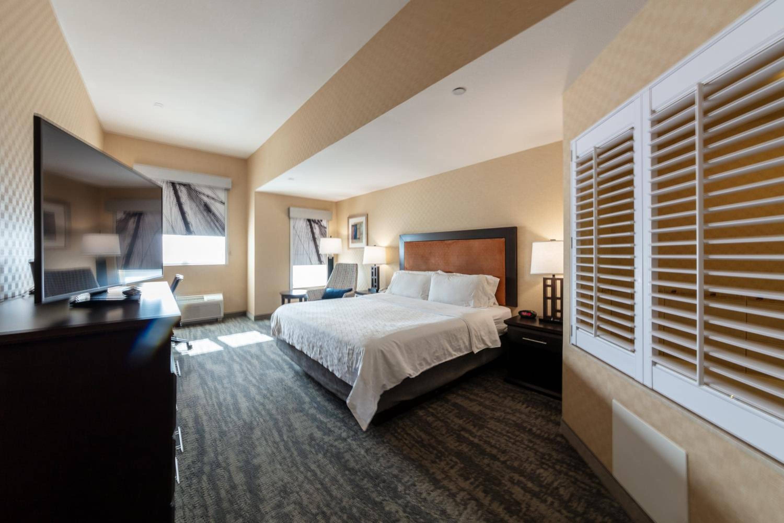 Holiday Inn Express & Suites Riverport Richmond by IHG — 3