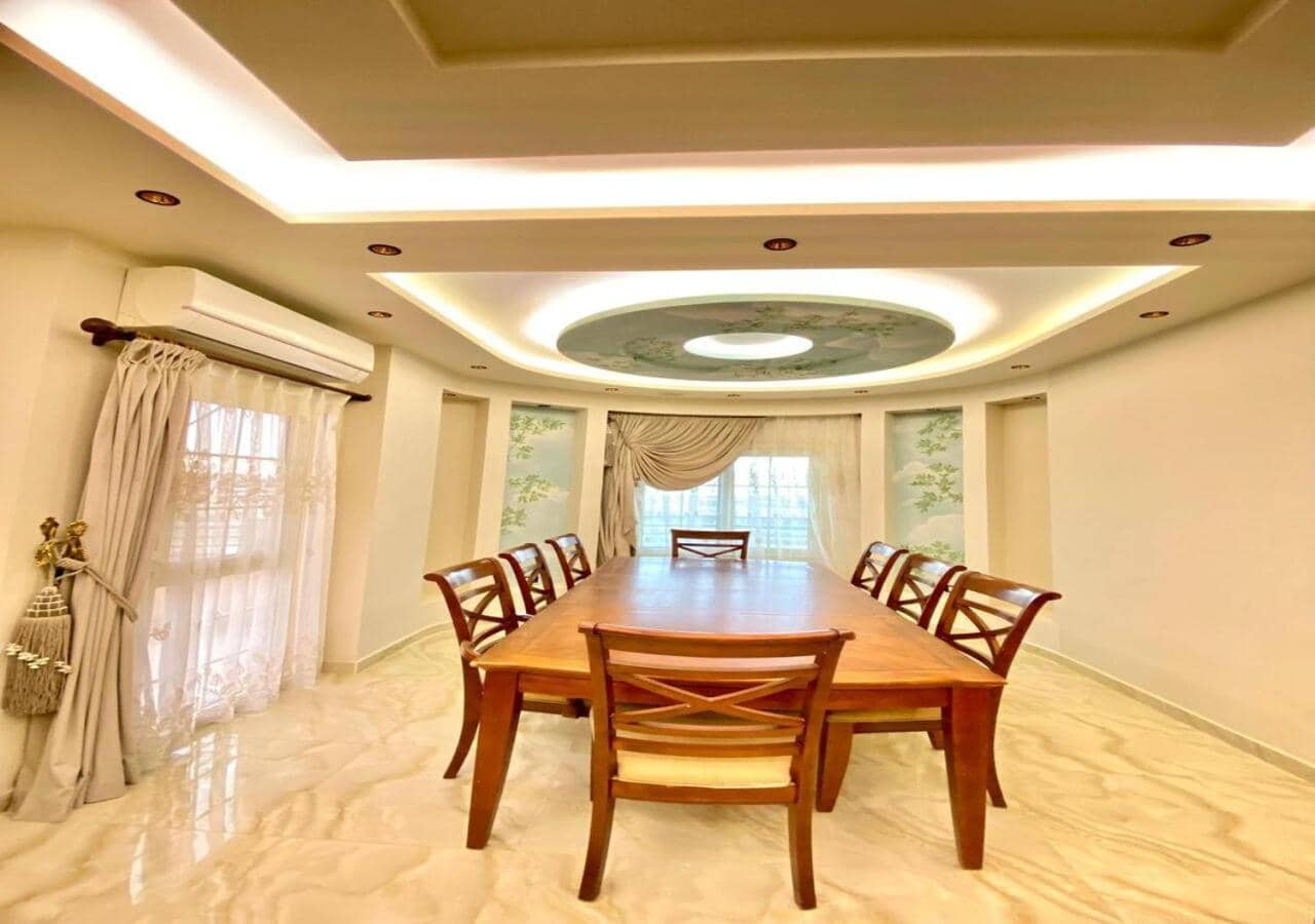 Luxurious New Cairo City near AUC Cairo Families Only