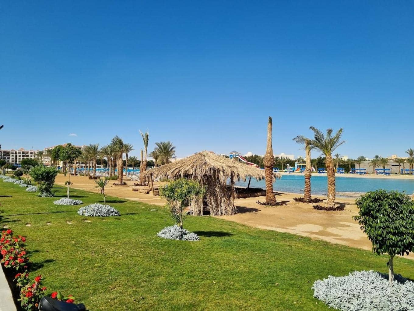 Private Room Hurghada for rent beach and pools included Not Valid for Locals — 4