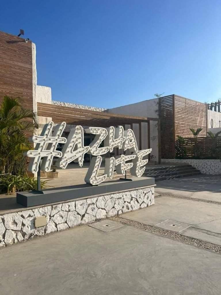 Luxury Garden Chalet at Azha with large pools beside Azha lagoon - Family only — 5