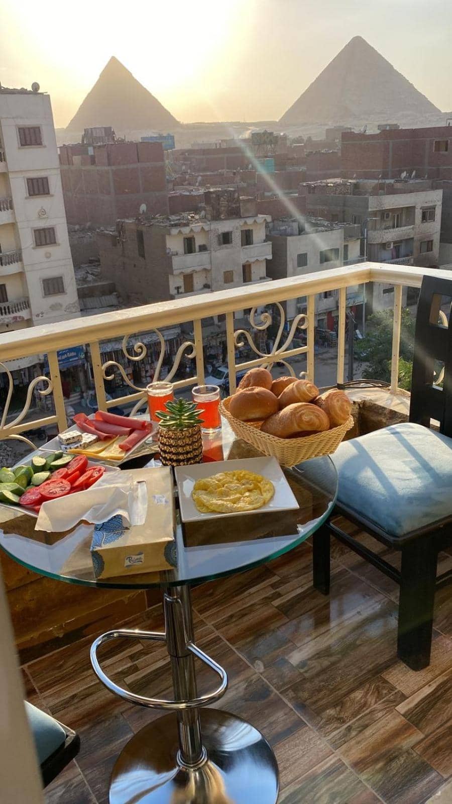 Happy Day Pyramids View Hotel — 2