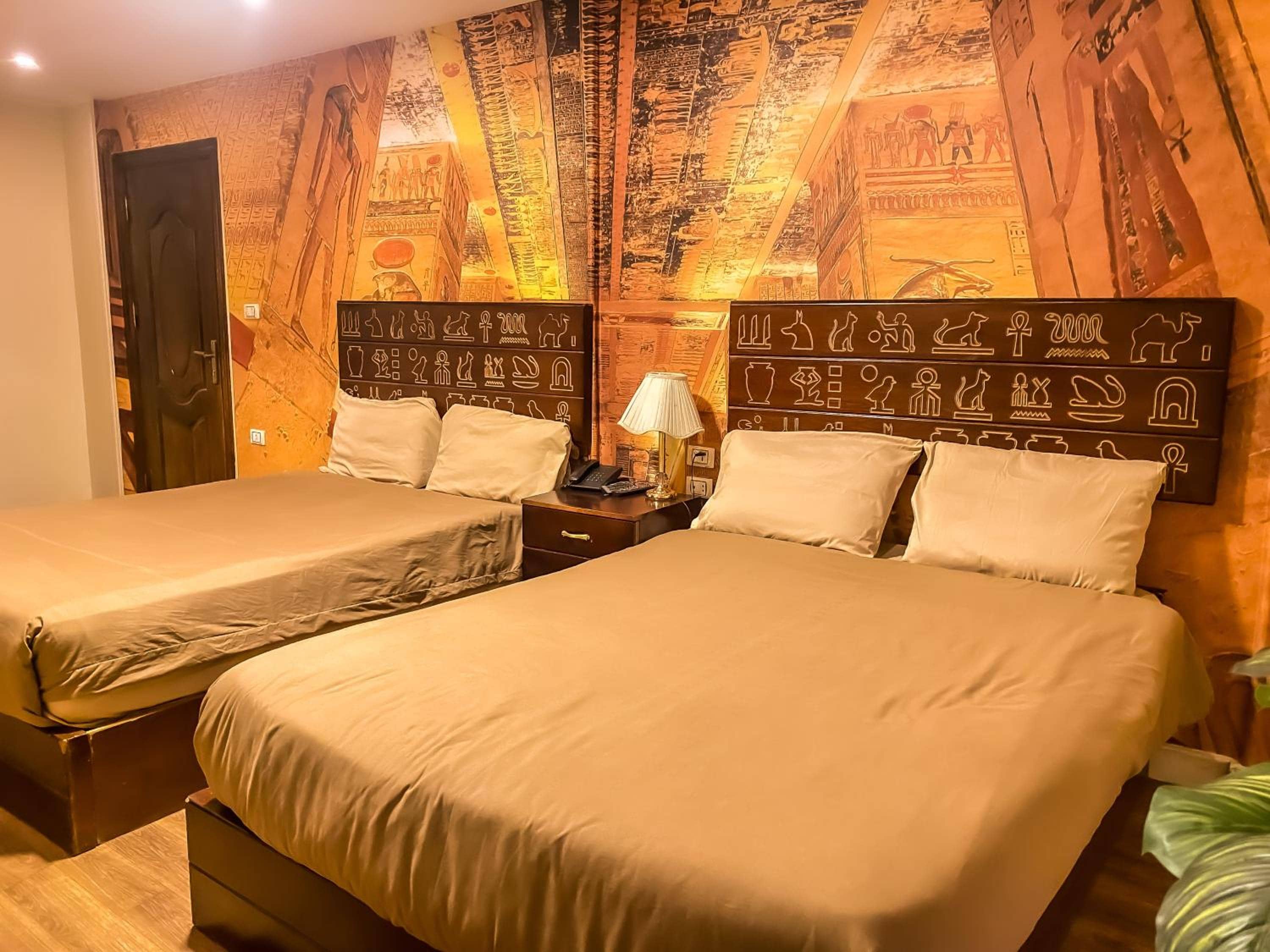 NEMES Pyramids View INN — 3