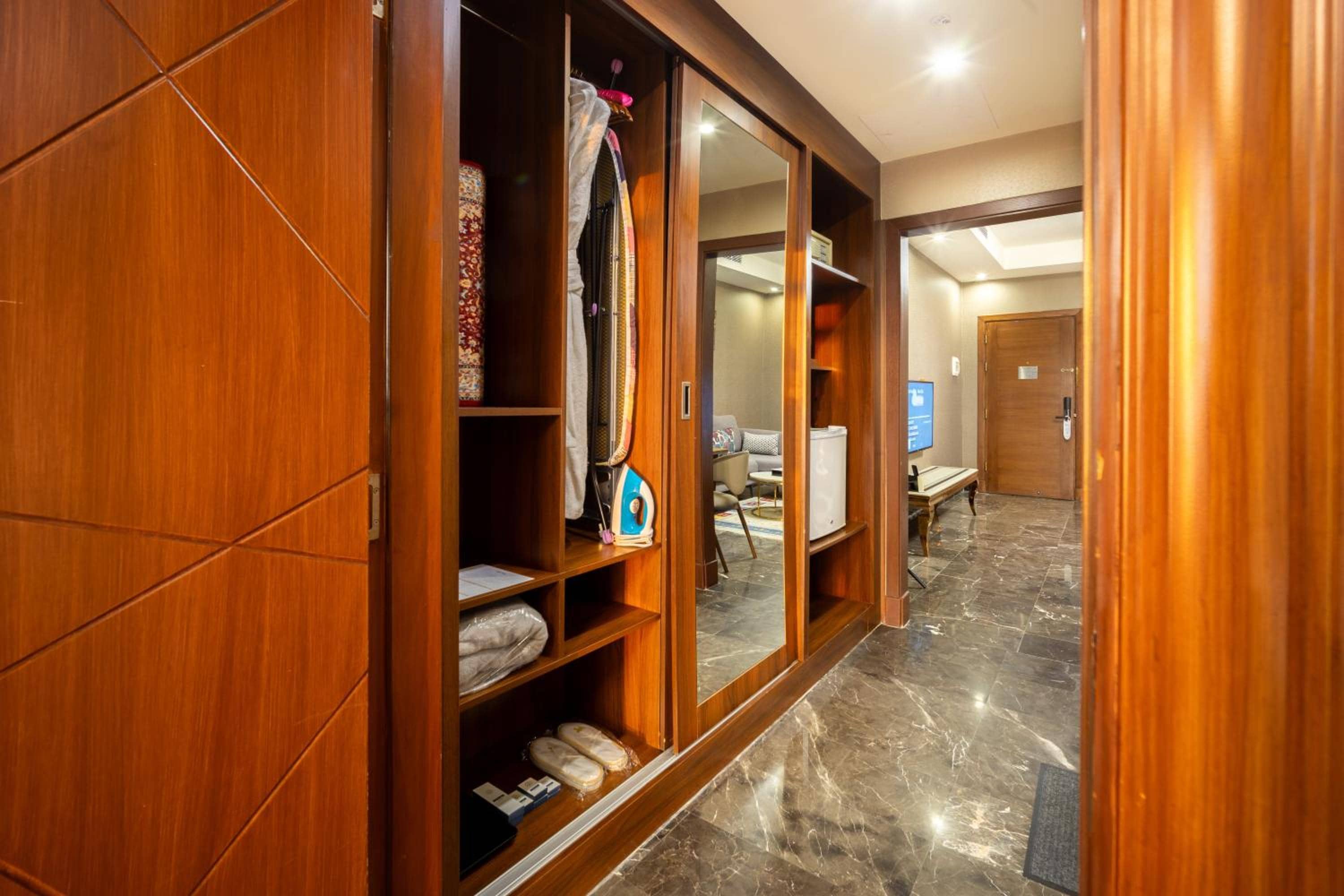 Donatello Jeddah Hotel — 3