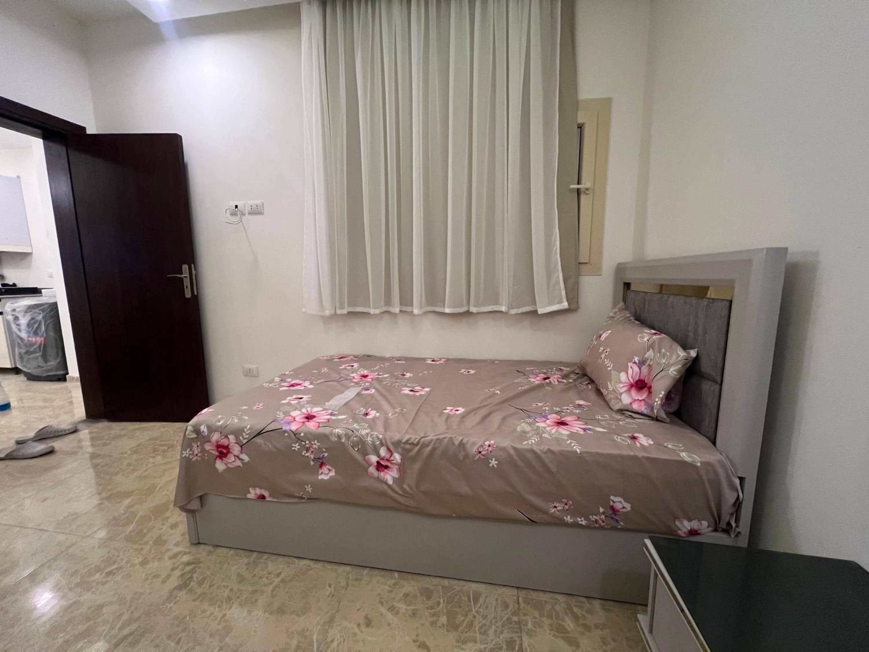 Apartment 2 bedroom and 2 Bathroom pool view at mirage bay — 4