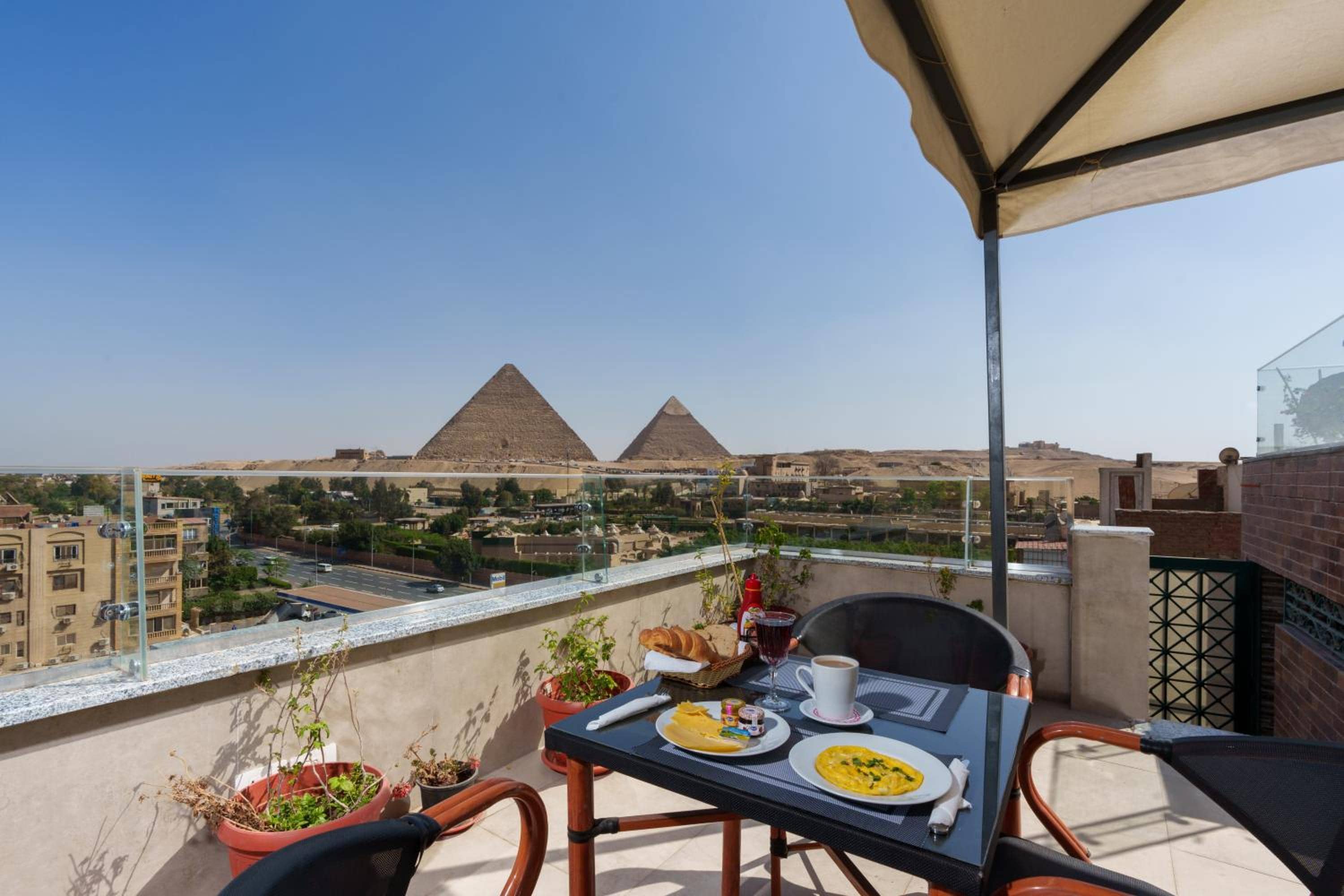 Dream Inn Pyramids View