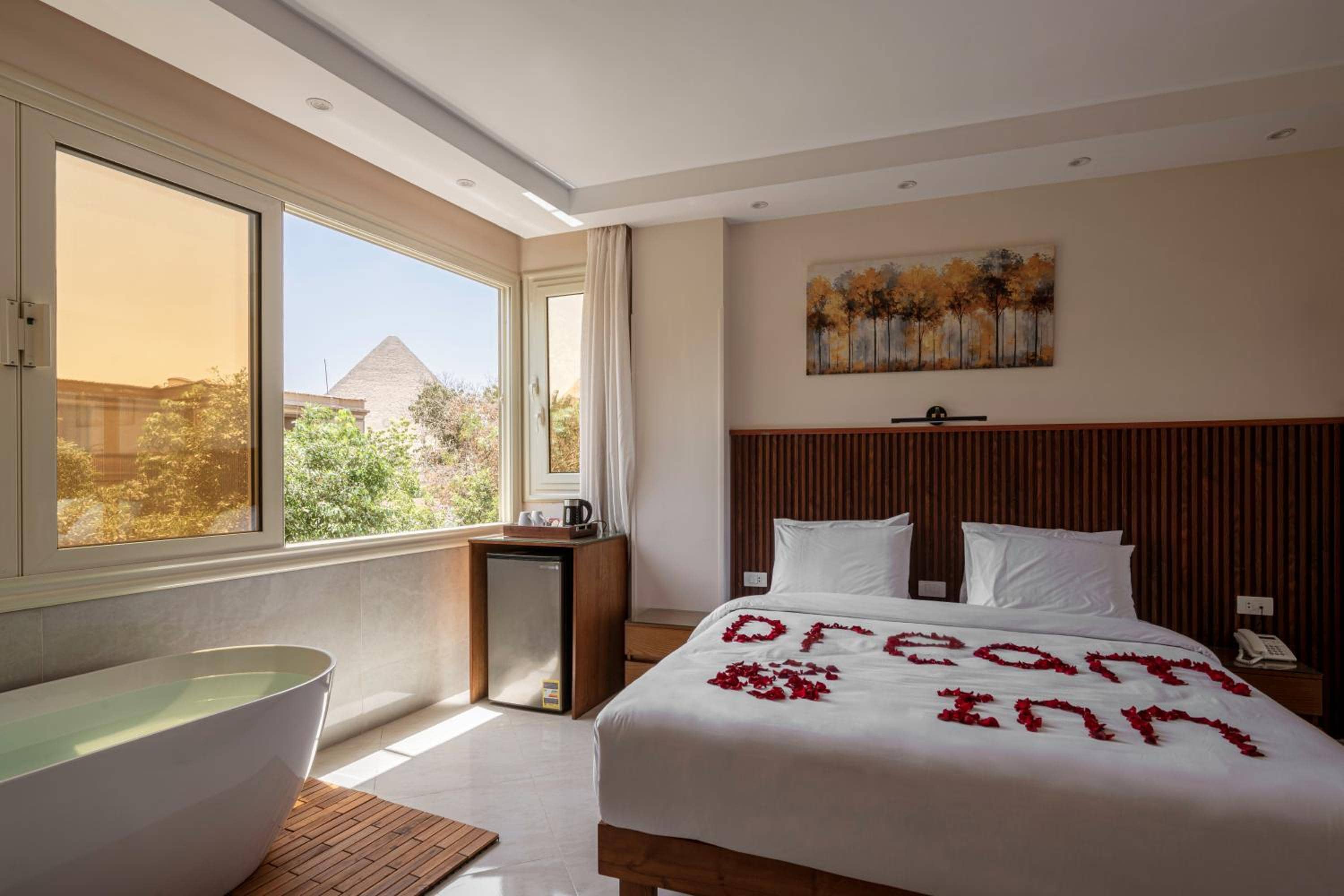 Dream Inn Pyramids View — 2