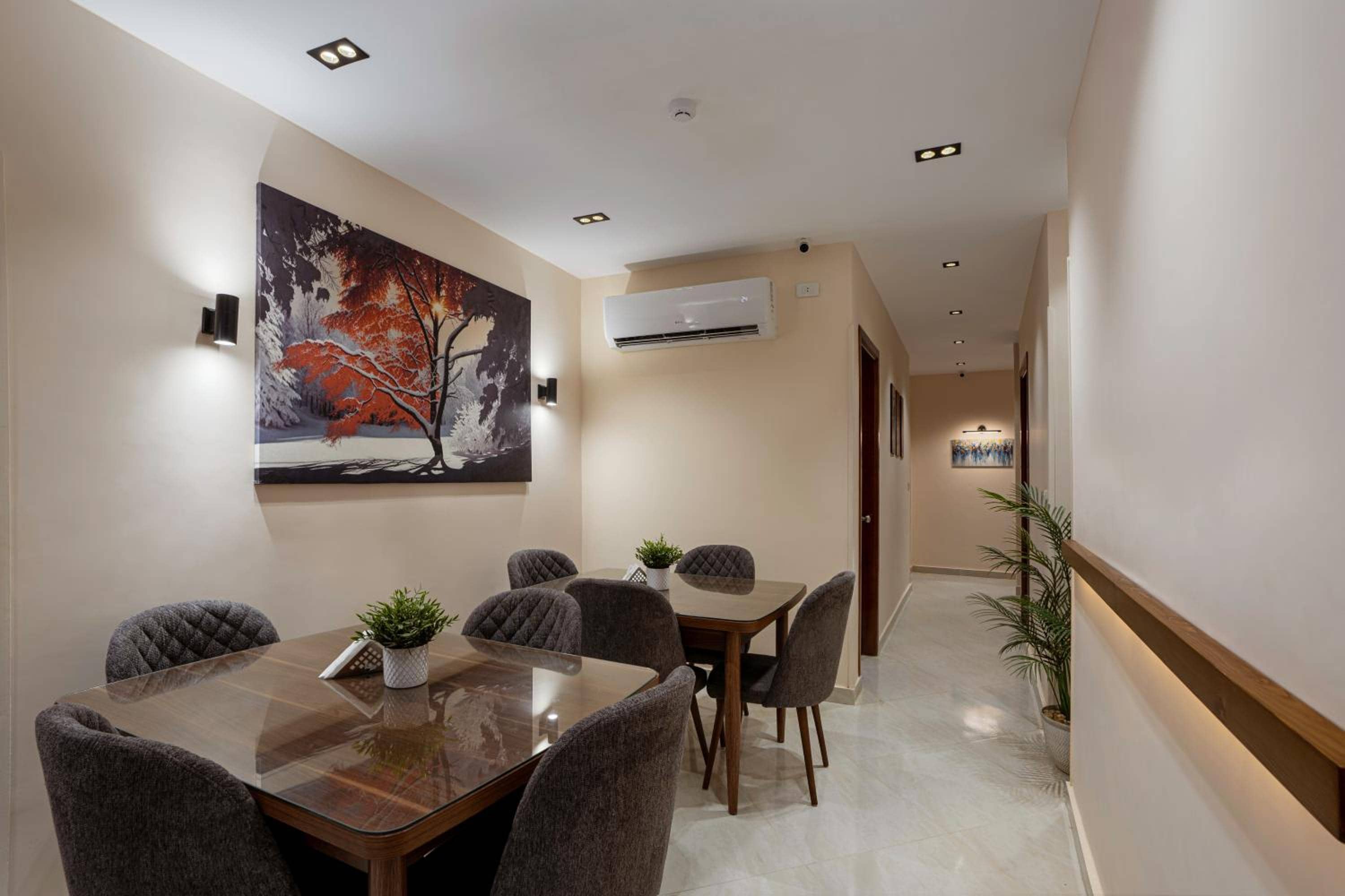 Dream Inn Pyramids View — 3