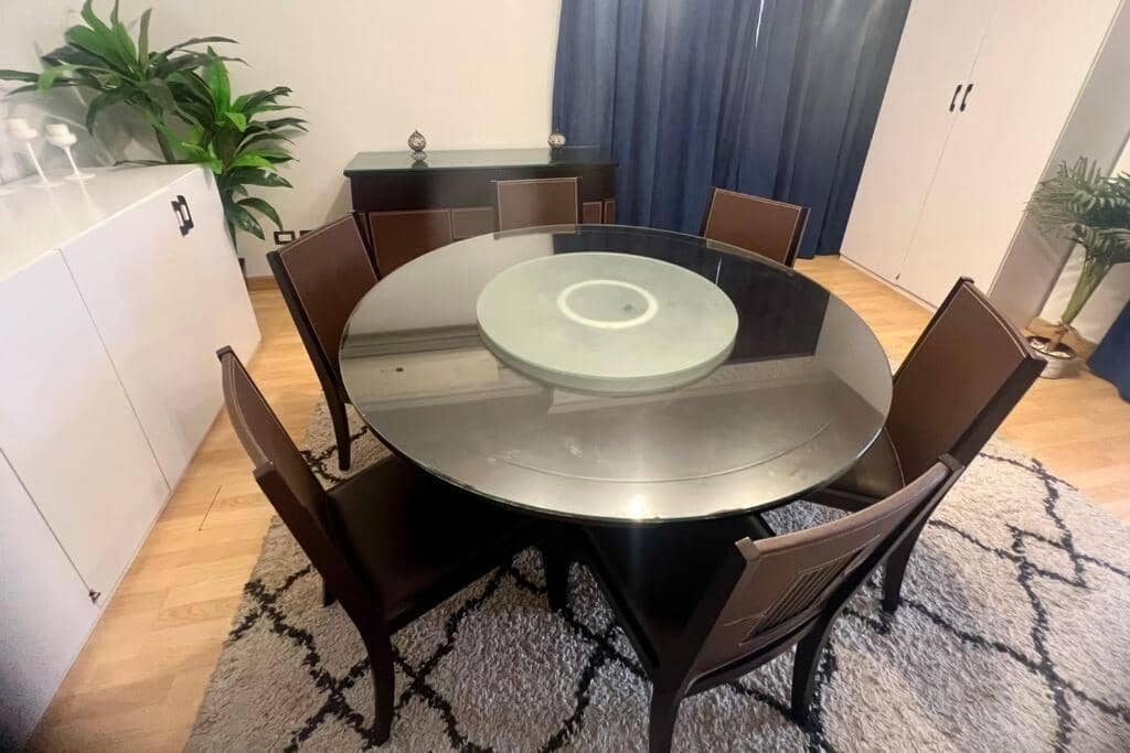 2 Bedrooms Apartment, Close to Airport — 2