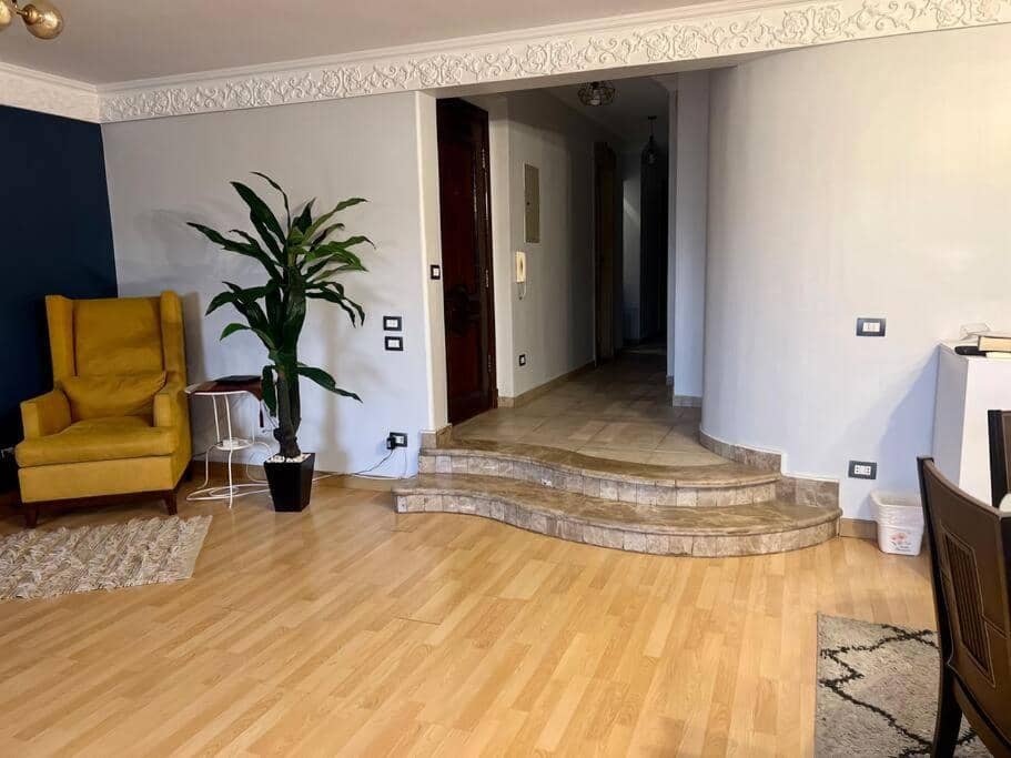 2 Bedrooms Apartment, Close to Airport — 5