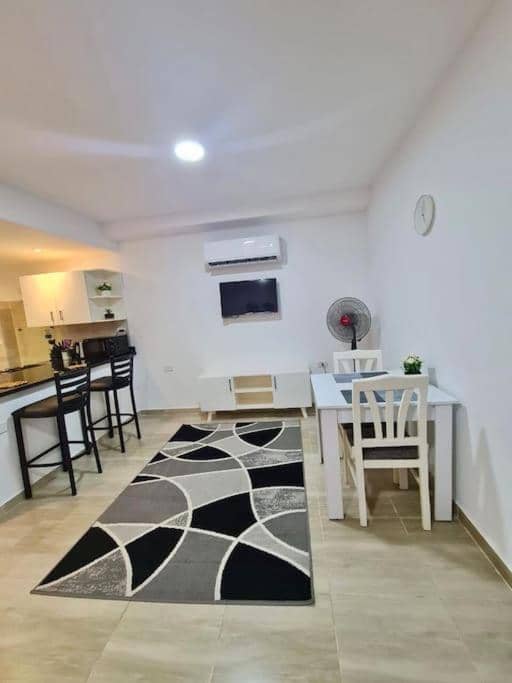 Hurghada Luxury 1BR on Al Mamsha and 2 minutes to the sea with access Al-Hambra — 4