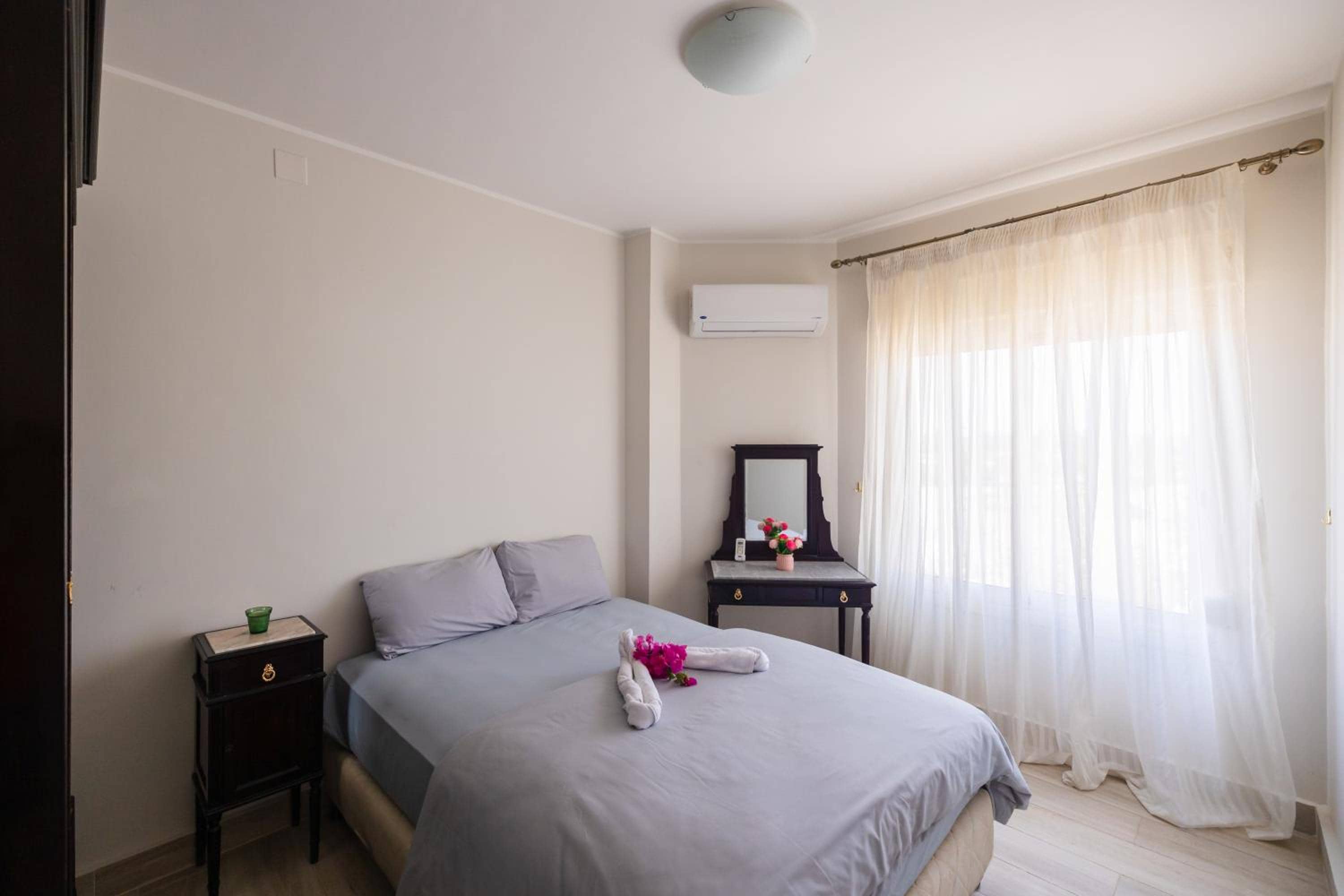 3BRS 2-min walk to beach l Seaview - Free WIFI — 3