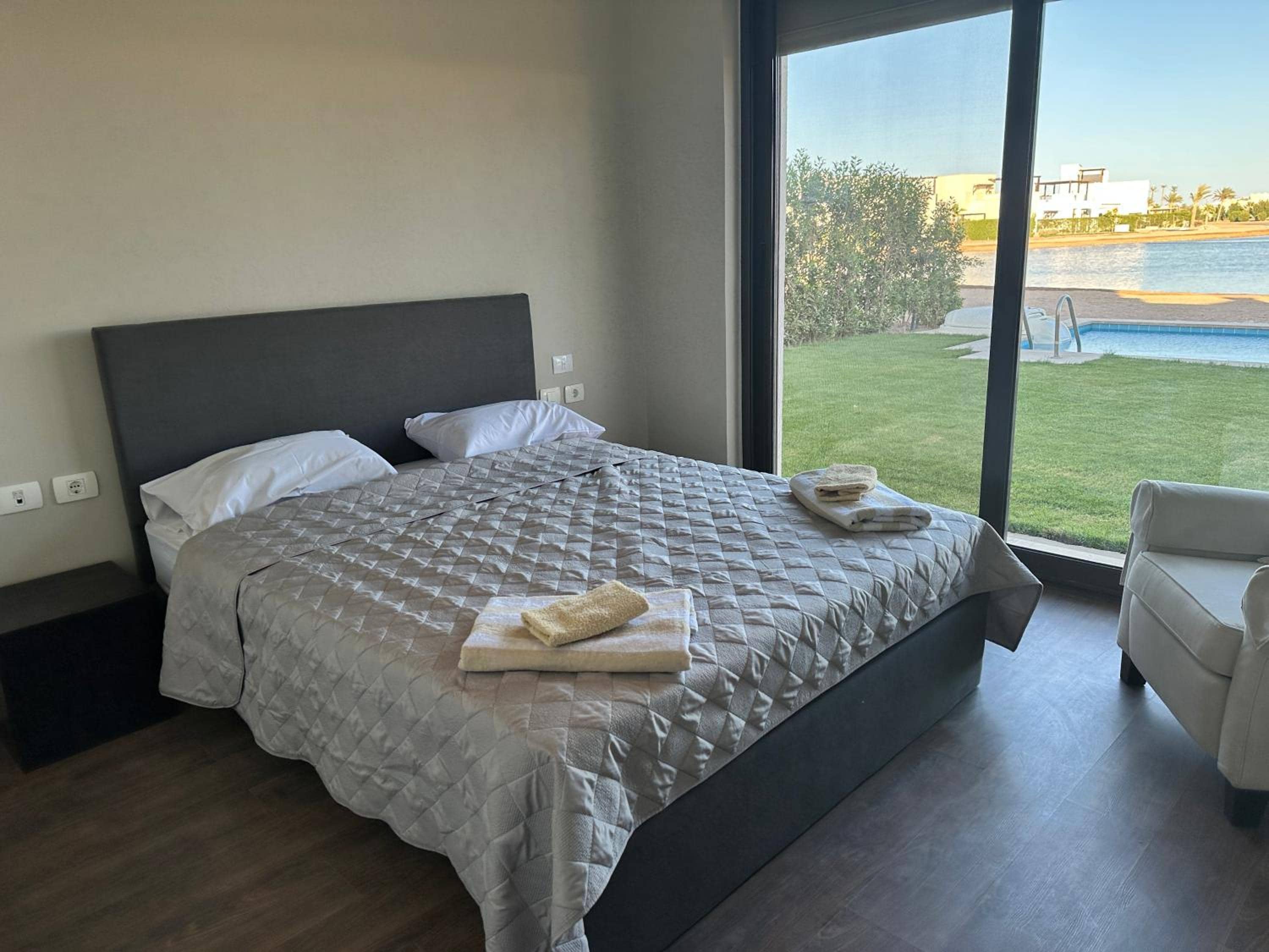 El Gouna Cyan Villa with pool n lagoon by BFG Beit Fel Gouna — 3
