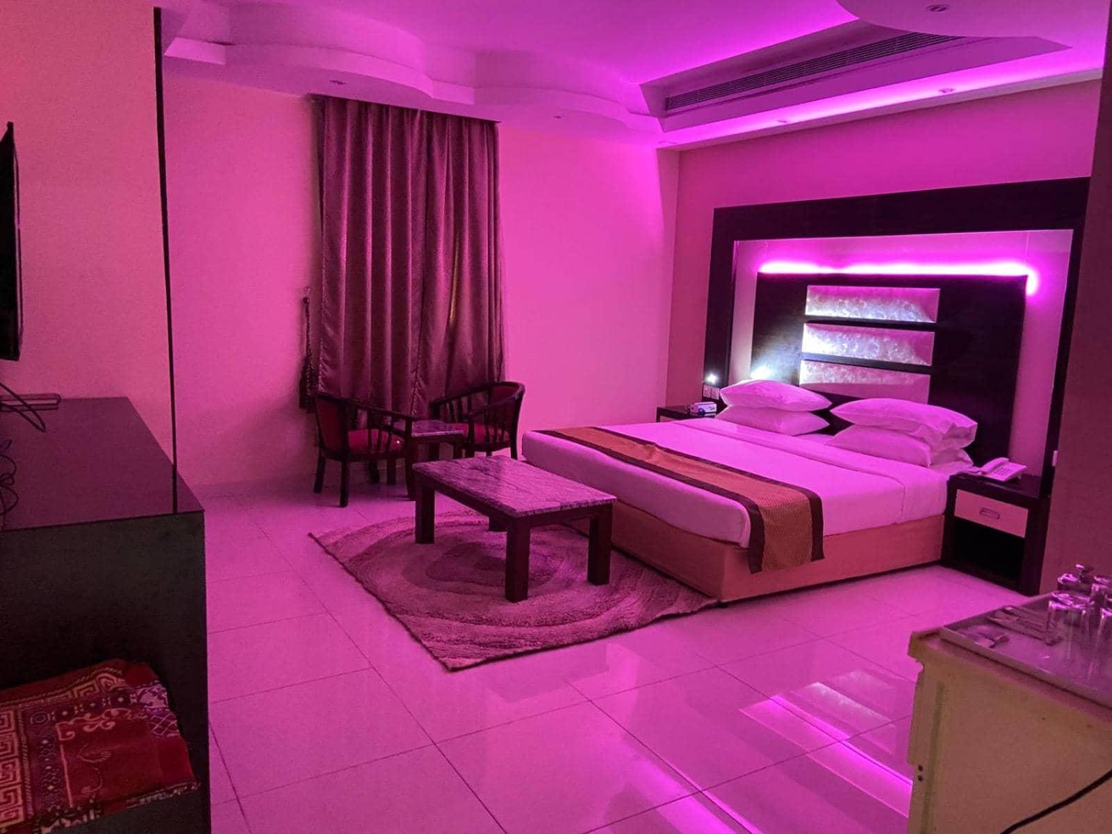 Al- Reef Hotel — 2