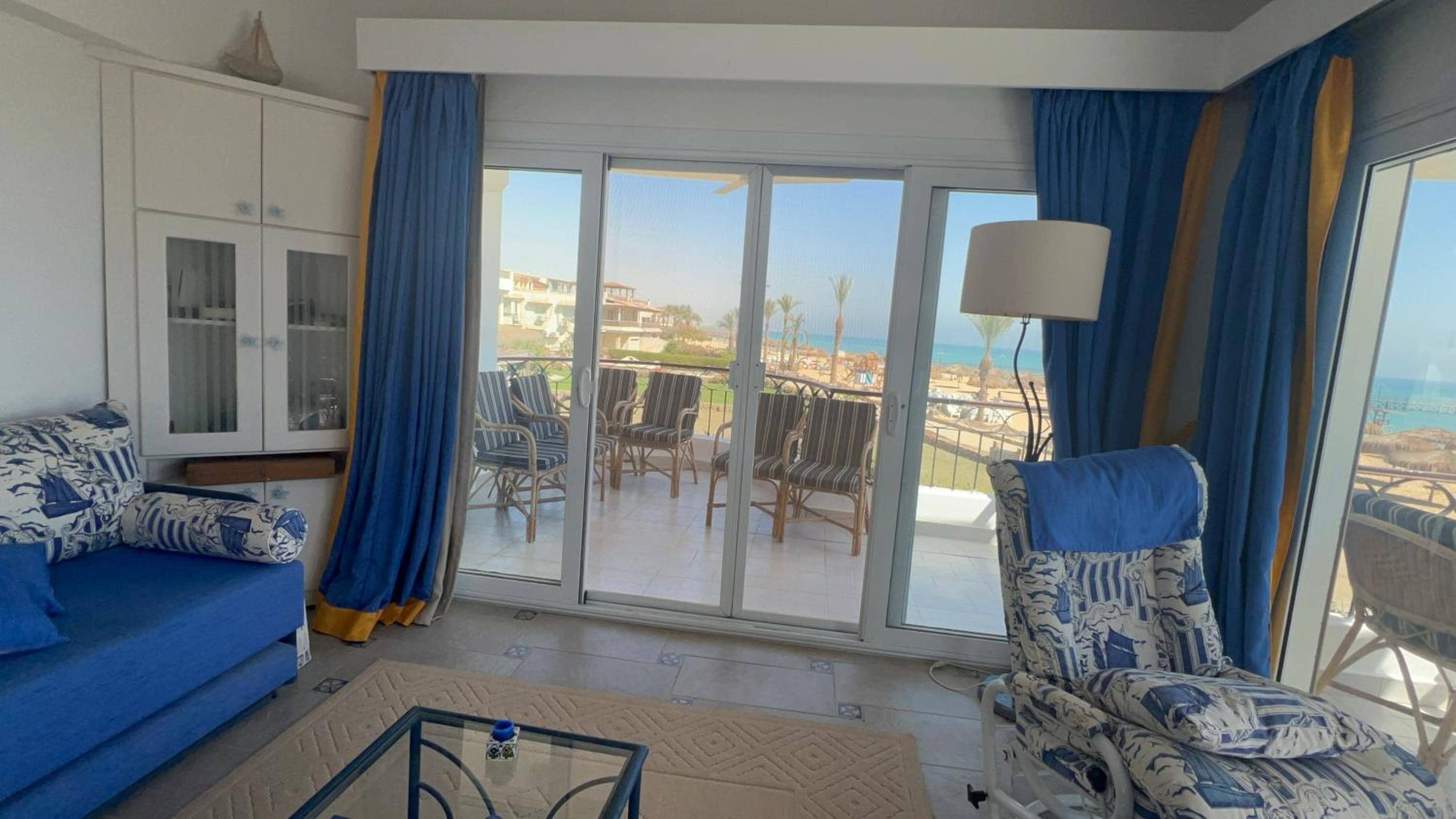6 beds Beachfront Red sea Chalet Gorgeous ViewY2 — 3