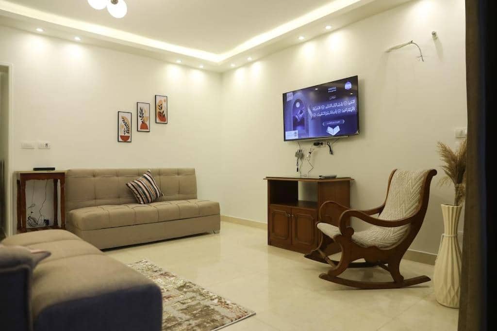 Gleem Bay Luxury Apartment — 5