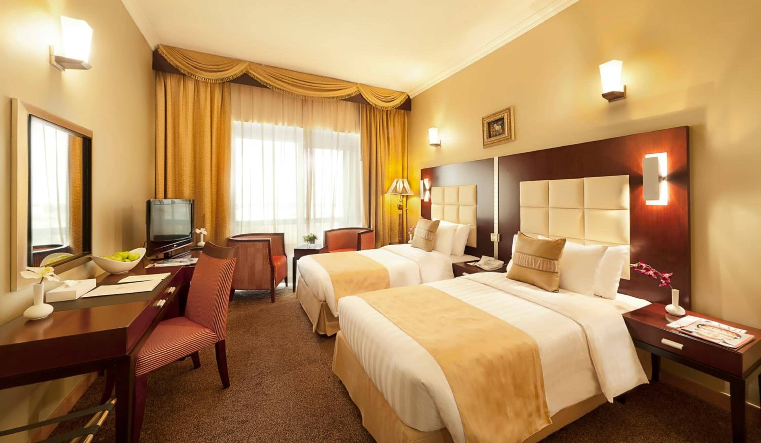 Sun & Sands Sea View Hotel — 2