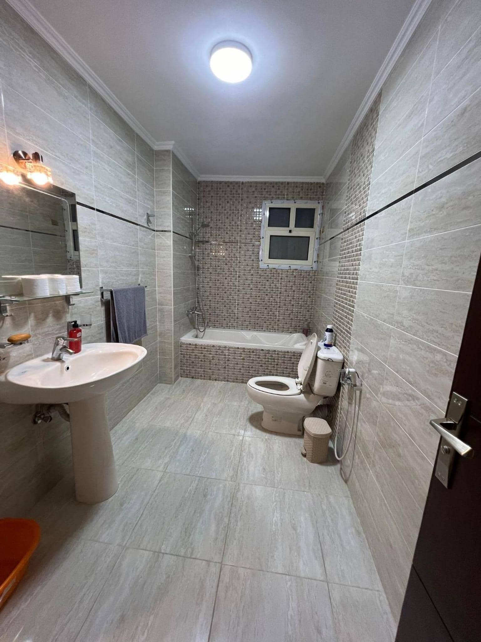 Comfy luxurious apartments in central location in Mansheyet El Bakry east Cairo — 2