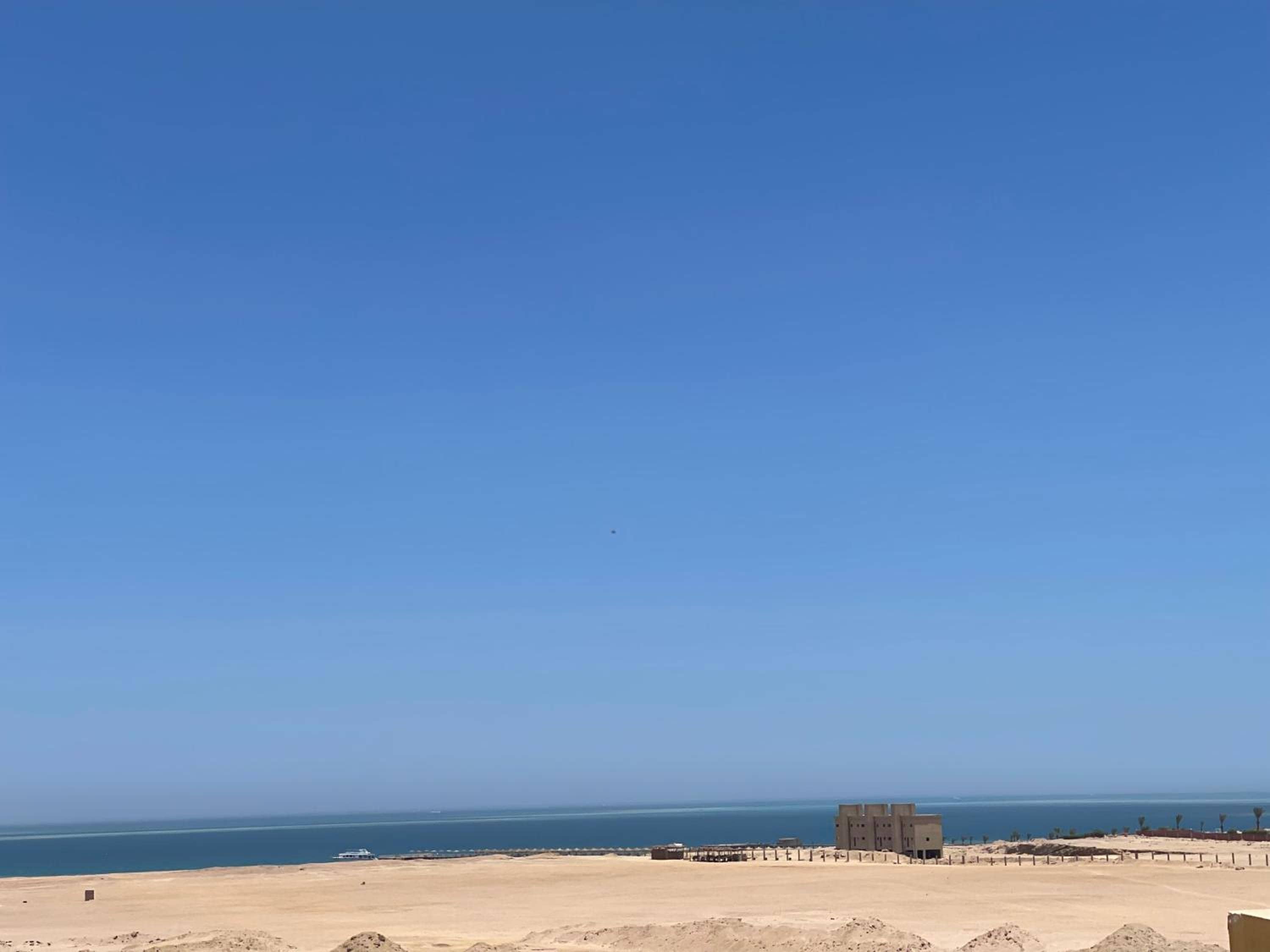 Wavesong Whispers flat where you can enjoy seaview with the best price and enjoy speedy wifi for forigners only ممنوع المصريين — 3