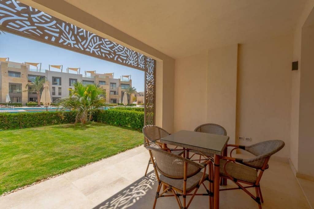 Stylish Gouna Escape 2BR Mangroovy Beach Pool Access — 2