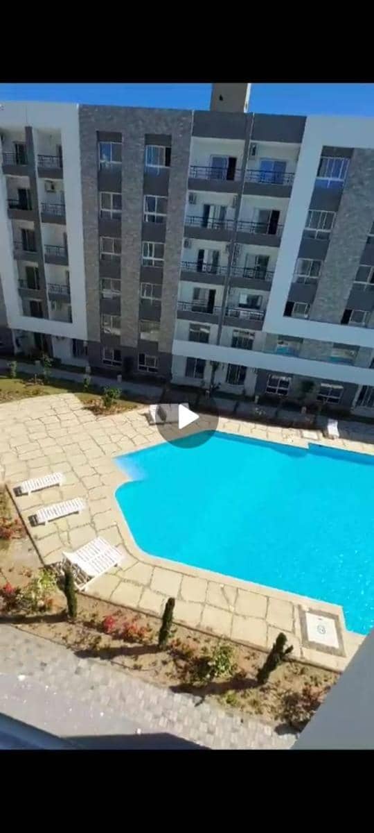 Wonderful two-bedroom apartment balcony in Fanadir aqua park beach — 3