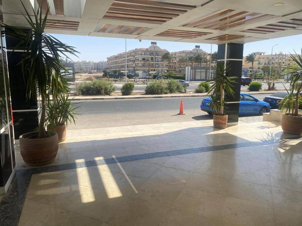 Wonderful two-bedroom apartment balcony in Fanadir aqua park beach — 5