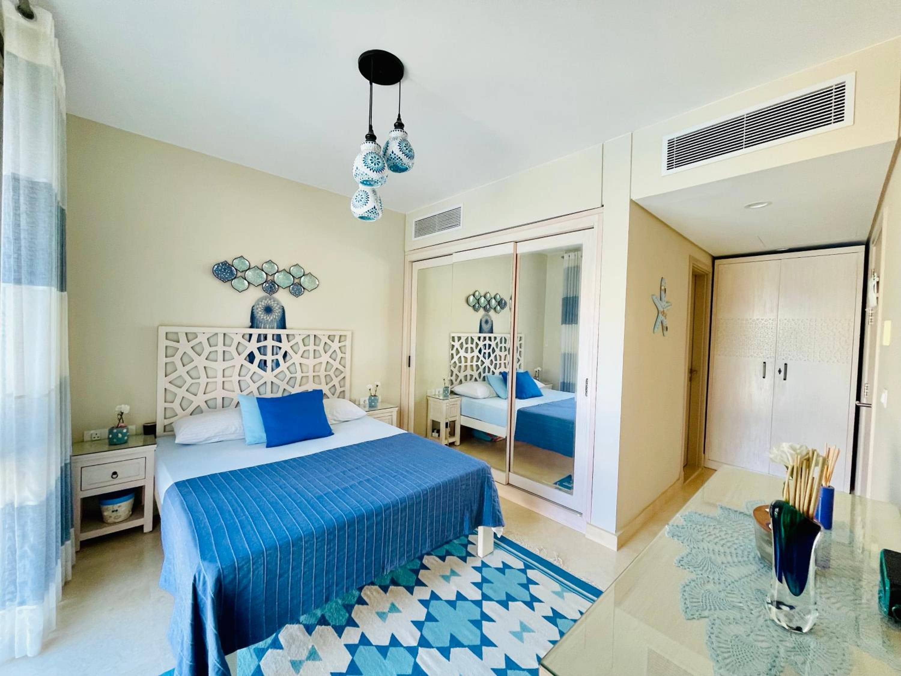 Kitesurfer Shared House, Pool View & Beach Access — 3
