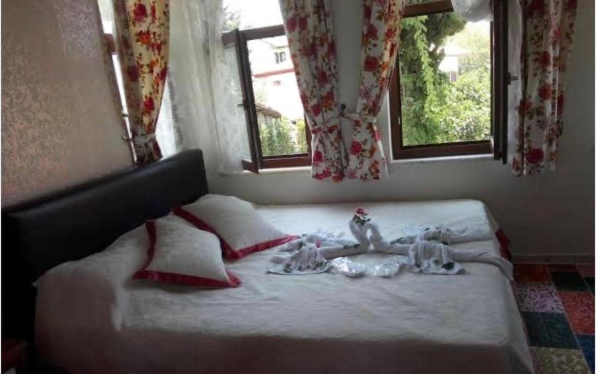 Velespit Hotel — 3