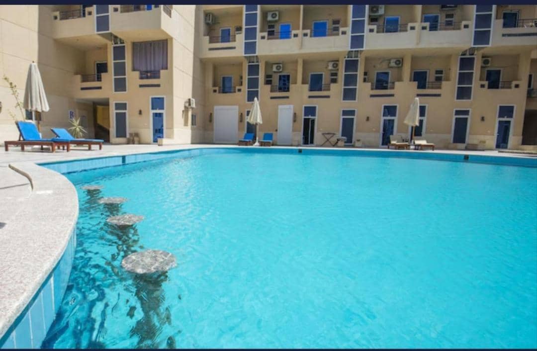 Wavesong Whispers flat where you can enjoy seaview with the best price and enjoy speedy wifi for forigners only ممنوع المصريين