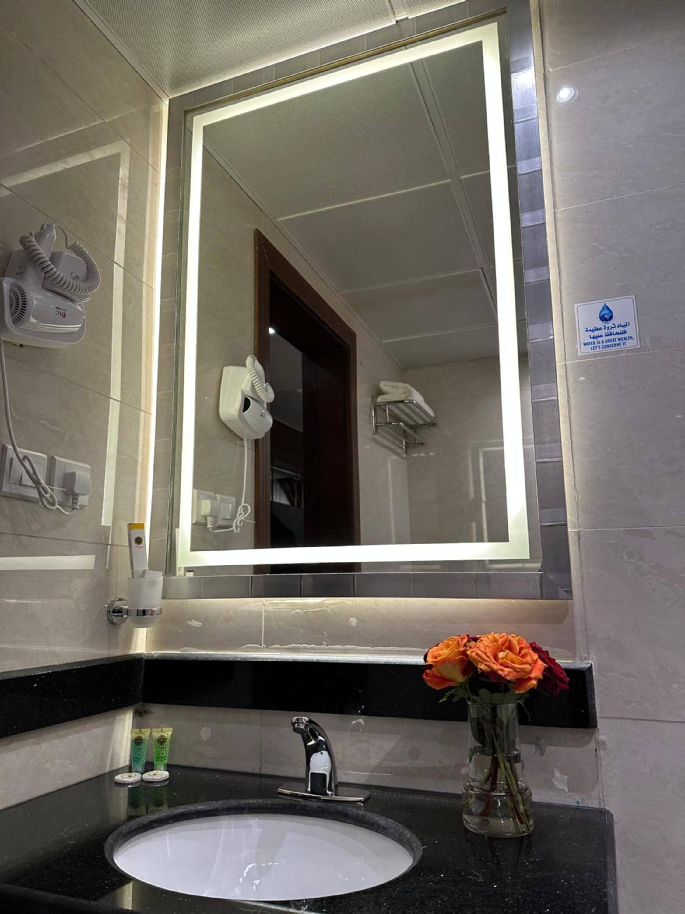 فندق وست لاند West Land Hotel — 3